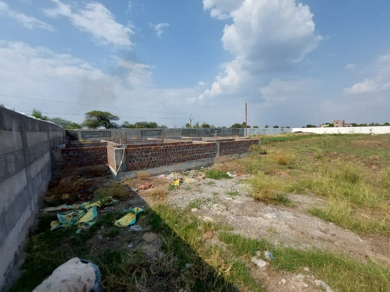 Farmhouse for Sale in , Paliya Haidar, Indore