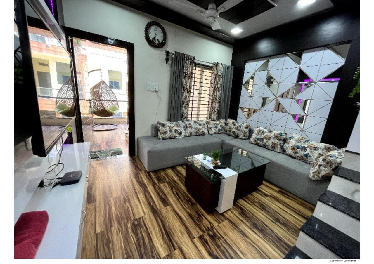 4 BHK Flat for Rent in Near Advance Akedmy, Ida Scheme No 134, Indore